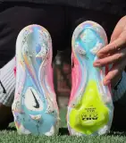 Mercurial Vapor 16 Academy IC "Pink Blast"