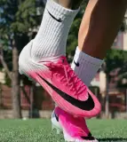 Mercurial Vapor 16 Academy IC "Pink Blast"